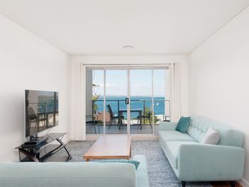 The Shoal Apartments Unit 506 / 4 8 Bullecourt Street - South Australia Travel 0