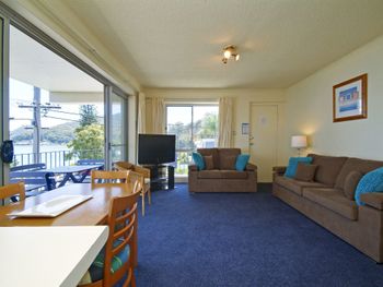 Shoal Towers Unit 6 / 11 Shoal Bay Road - South Australia Travel 3
