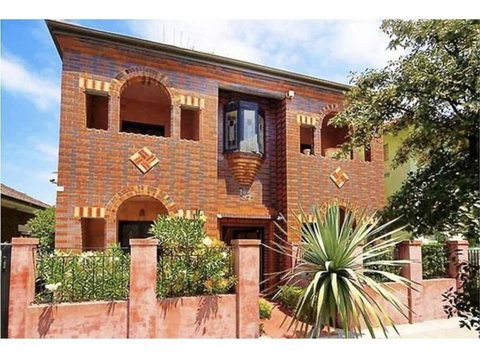 The Beach Breeze - South Australia Travel 0