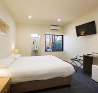 High Flyer Hotel - South Australia Travel