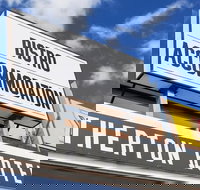 Atherton Hotel - South Australia Travel