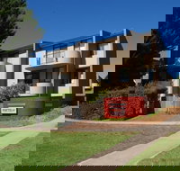 Manuka Park Apartments - South Australia Travel