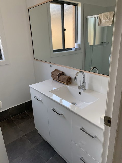 Swaggers Motor Inn - South Australia Travel 3