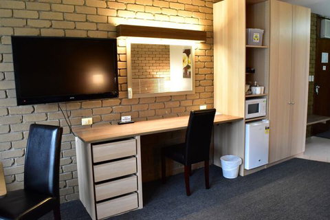 Strzelecki Motor Lodge - South Australia Travel 1