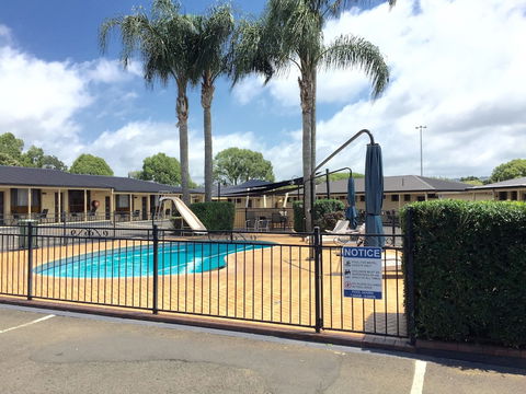 James Street Motor Inn - South Australia Travel 2