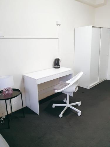 City Resort Hostel - South Australia Travel 1