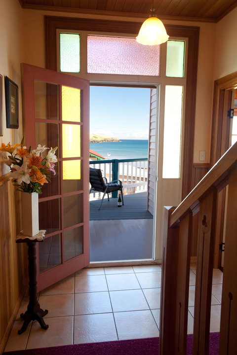 Hanlon House Bed And Breakfast - South Australia Travel 1