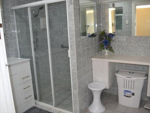 Squatters Cottage - South Australia Travel 5