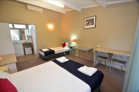 Parkview Motor Inn Parkes - South Australia Travel 6