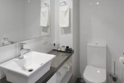 Aastro Dish Motor Inn - South Australia Travel 6