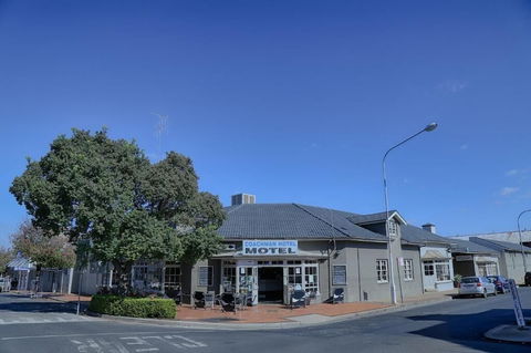 Coachman Hotel Motel - South Australia Travel 1