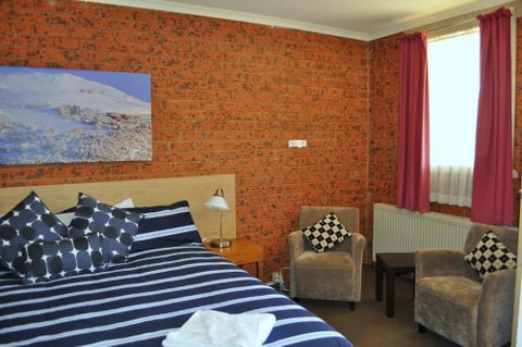 Merrijig Motor Inn Resort - South Australia Travel 6