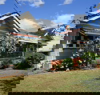 Melville House - South Australia Travel