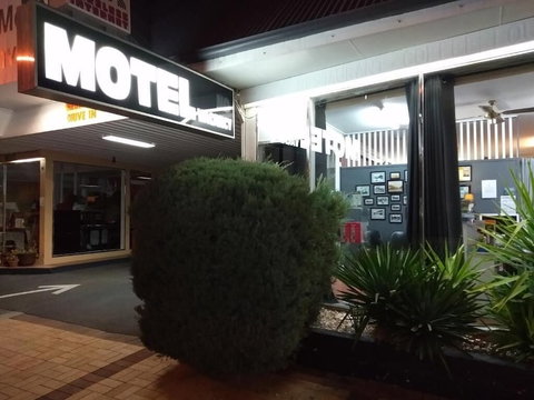 Inverell Motel - South Australia Travel 6