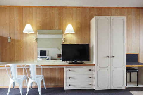 Forster Motor Inn - South Australia Travel 7