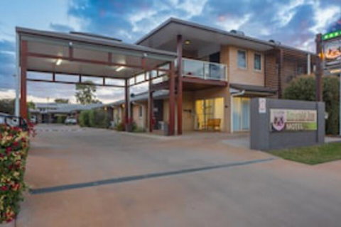 Emerald Inn - South Australia Travel 0