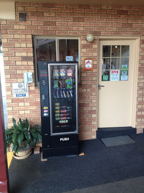 Tallarook Motor Inn - South Australia Travel 4