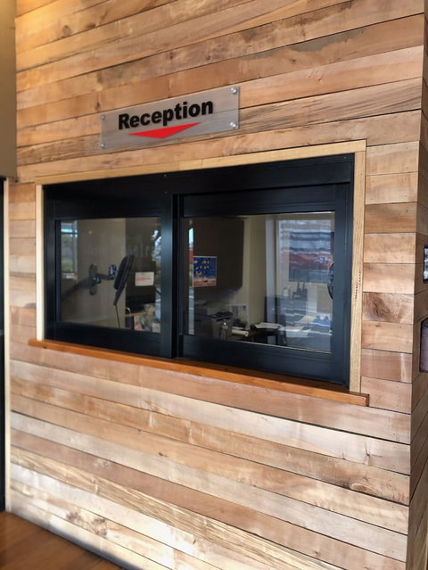 Formby Hotel - South Australia Travel 1