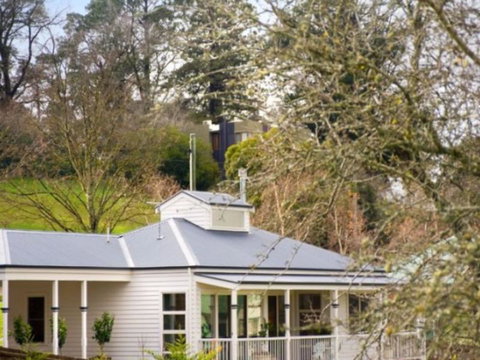 Hudson On Wombat - South Australia Travel 5