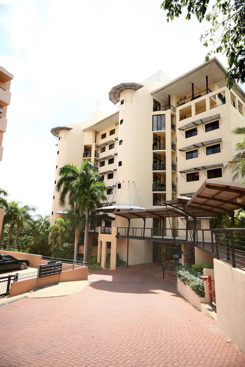 Darwin Deluxe Apartments - South Australia Travel 2