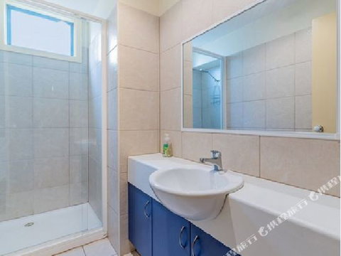 Fabulous Townhouse At The Famous Smiths Beach - South Australia Travel 3