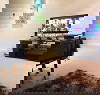 Balfours Convenient Stay In The Heart Of Adelaide