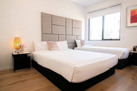 E06-darling Harbour Studio - South Australia Travel 2