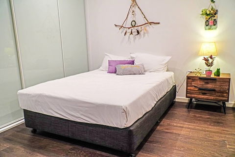 C08-darling Harbour Studio - South Australia Travel 5