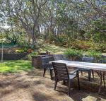 3 Adriana 83 Ronald Avenue unit with a backyard - South Australia Travel