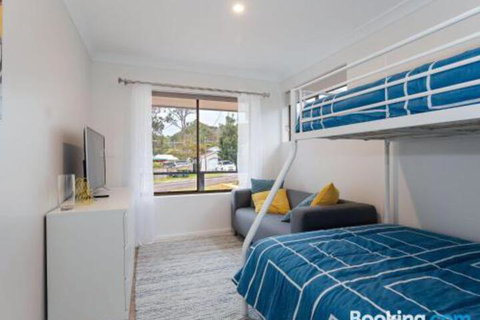 Bay Dream Believer 16 Verona Road Pet Friendly Boat Parking & WIFI - South Australia Travel 2
