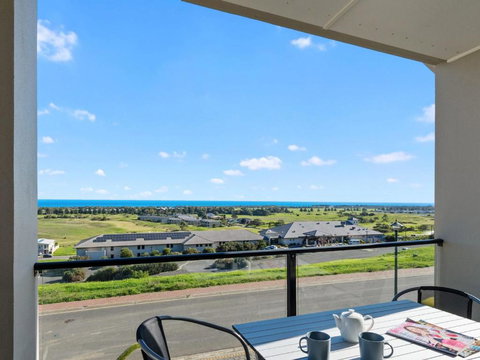 Tickys Dream 18 Turnberry Drive - South Australia Travel 1