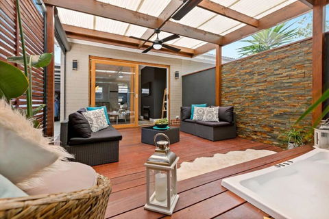AMORE A Tranquil Retreat With Couples Spa - South Australia Travel 1