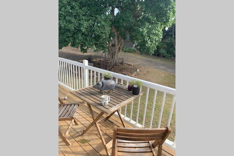 Stunning Queenslander - South Australia Travel 3