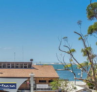 303 The Shoal 4 8 Bullecourt Street Air Conditioning WIFI Netflix Views Linen  Lift - South Australia Travel