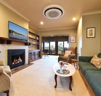 Wangi Waterfront Delight Estate Waterfront Reserve Home - South Australia Travel