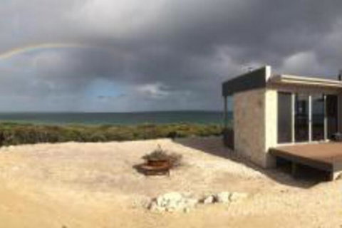 DEstrees Bay Beach House - South Australia Travel 1