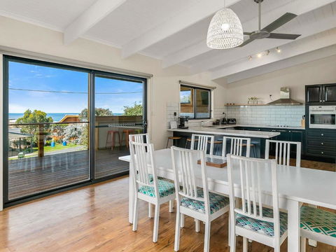 Waikiki Views - South Australia Travel 3