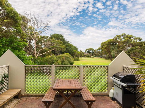 Dunsmore Lodge - South Australia Travel 3