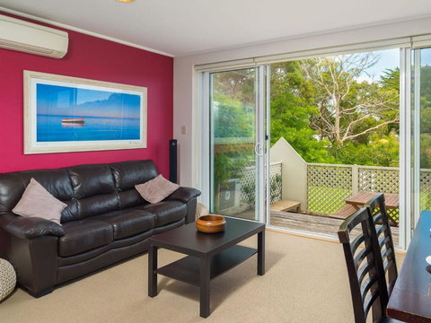 Dunsmore Lodge - South Australia Travel 1