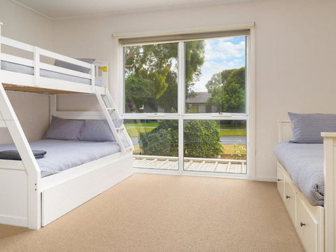 Dunsmore Lodge - South Australia Travel 5