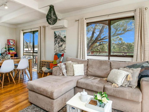 Red Rocks Family Escape - South Australia Travel 5