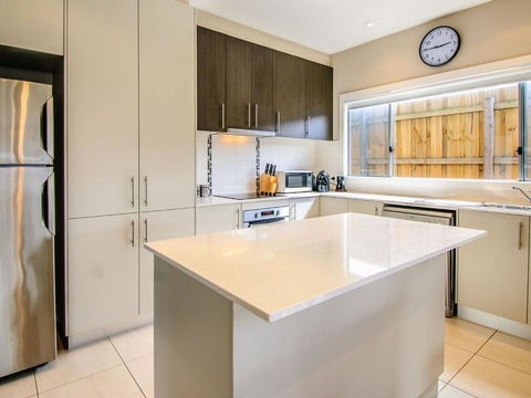 High Tide - South Australia Travel 1