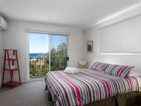 SPINIFEX Gerroa 4pm Check Out Sundays - South Australia Travel 4