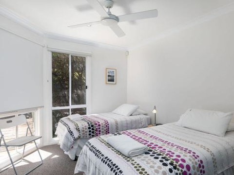 SPINIFEX Gerroa 4pm Check Out Sundays - South Australia Travel 3