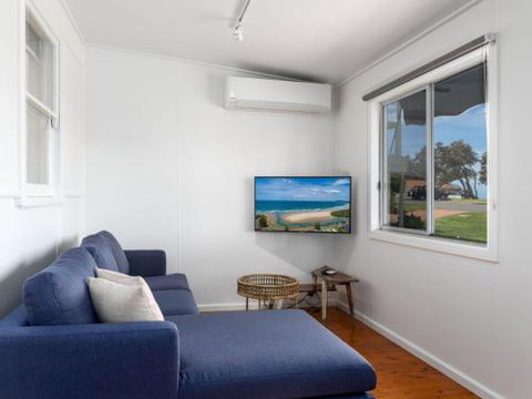 SEAWAYS Gerroa 4pm Check Out On Sunday - South Australia Travel 5