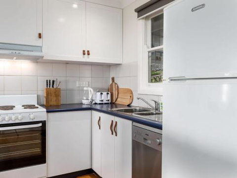 SEAWAYS Gerroa 4pm Check Out On Sunday - South Australia Travel 2