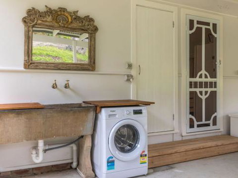 SEAWAYS Gerroa 4pm Check Out On Sunday - South Australia Travel 1