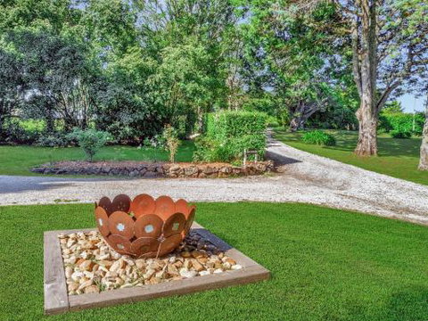 NORMANDIE PARK Exeter 4pm Check Out On Sundays - South Australia Travel 6