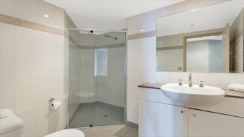 The Apartment Service HELP3 - South Australia Travel 4