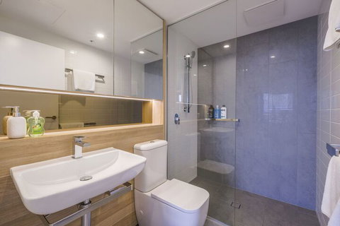 Homely Apartments In Southbank - South Australia Travel 5